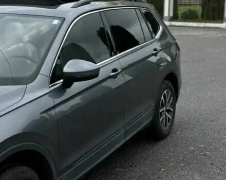 Серый Фольксваген Тигуан, объемом двигателя 2 л и пробегом 130 тыс. км за 14500 $, фото 12 на Automoto.ua