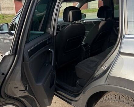 Серый Фольксваген Тигуан, объемом двигателя 1.98 л и пробегом 114 тыс. км за 25100 $, фото 13 на Automoto.ua