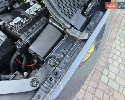 Серый Фольксваген Тигуан, объемом двигателя 2 л и пробегом 143 тыс. км за 29500 $, фото 74 на Automoto.ua