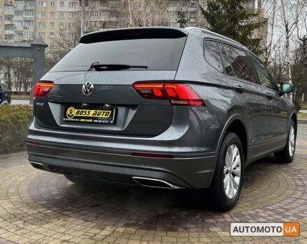 Сірий Фольксваген Тігуан, об'ємом двигуна 2 л та пробігом 53 тис. км за 20500 $, фото 6 на Automoto.ua
