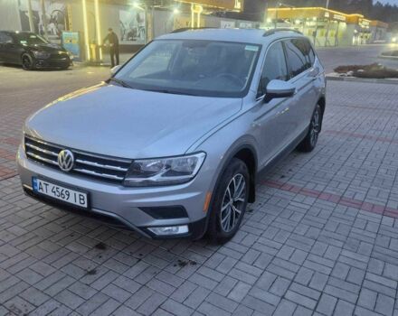 Серый Фольксваген Тигуан, объемом двигателя 2 л и пробегом 73 тыс. км за 21000 $, фото 1 на Automoto.ua