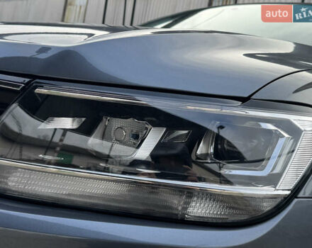 Серый Фольксваген Тигуан, объемом двигателя 2 л и пробегом 190 тыс. км за 15950 $, фото 38 на Automoto.ua