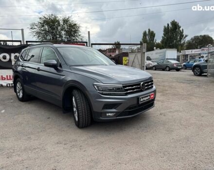 Серый Фольксваген Тигуан, объемом двигателя 2 л и пробегом 80 тыс. км за 20690 $, фото 3 на Automoto.ua