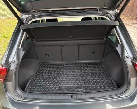 Серый Фольксваген Тигуан, объемом двигателя 1.98 л и пробегом 114 тыс. км за 25100 $, фото 22 на Automoto.ua