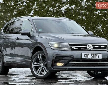 Серый Фольксваген Тигуан, объемом двигателя 2 л и пробегом 241 тыс. км за 26999 $, фото 18 на Automoto.ua