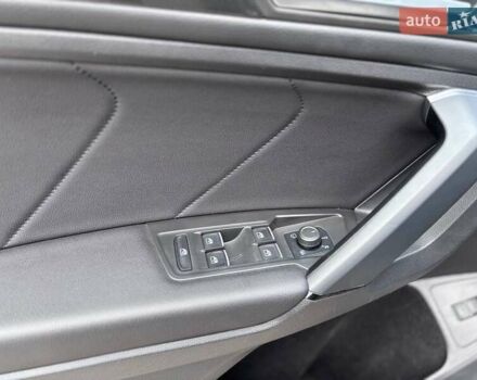 Серый Фольксваген Тигуан, объемом двигателя 1.98 л и пробегом 101 тыс. км за 24999 $, фото 25 на Automoto.ua