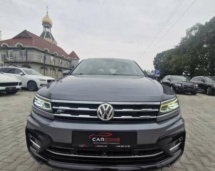 Серый Фольксваген Тигуан, объемом двигателя 2 л и пробегом 213 тыс. км за 21800 $, фото 18 на Automoto.ua