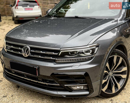 Сірий Фольксваген Тігуан, об'ємом двигуна 1.98 л та пробігом 230 тис. км за 27700 $, фото 31 на Automoto.ua