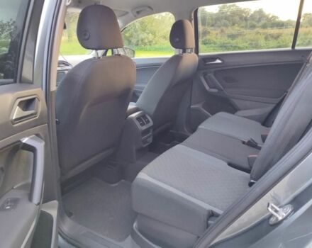 Серый Фольксваген Тигуан, объемом двигателя 2 л и пробегом 140 тыс. км за 9700 $, фото 10 на Automoto.ua