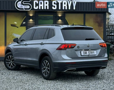 Сірий Фольксваген Тігуан, об'ємом двигуна 2 л та пробігом 62 тис. км за 21500 $, фото 14 на Automoto.ua