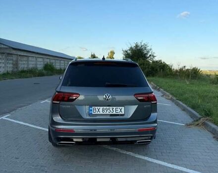 Серый Фольксваген Тигуан, объемом двигателя 1.98 л и пробегом 125 тыс. км за 24200 $, фото 2 на Automoto.ua