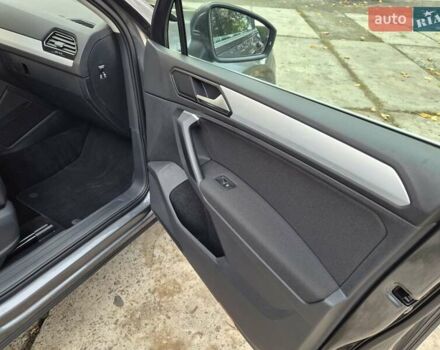 Серый Фольксваген Тигуан, объемом двигателя 1.98 л и пробегом 118 тыс. км за 20999 $, фото 51 на Automoto.ua