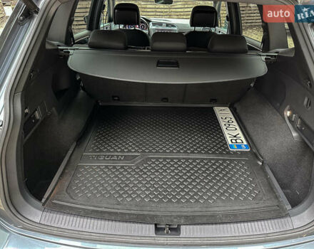 Сірий Фольксваген Тігуан, об'ємом двигуна 1.98 л та пробігом 230 тис. км за 27700 $, фото 118 на Automoto.ua