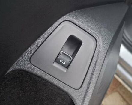 Сірий Фольксваген Тігуан, об'ємом двигуна 2 л та пробігом 84 тис. км за 18500 $, фото 24 на Automoto.ua