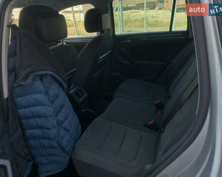 Серый Фольксваген Тигуан, объемом двигателя 1.98 л и пробегом 295 тыс. км за 19500 $, фото 11 на Automoto.ua