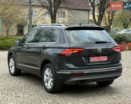 Серый Фольксваген Тигуан, объемом двигателя 2 л и пробегом 143 тыс. км за 29500 $, фото 7 на Automoto.ua