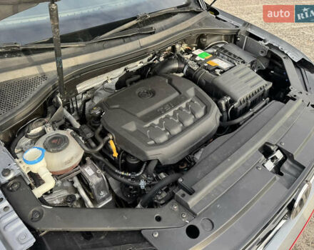 Серый Фольксваген Тигуан, объемом двигателя 1.98 л и пробегом 110 тыс. км за 17900 $, фото 11 на Automoto.ua