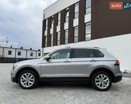Серый Фольксваген Тигуан, объемом двигателя 2 л и пробегом 87 тыс. км за 23900 $, фото 8 на Automoto.ua
