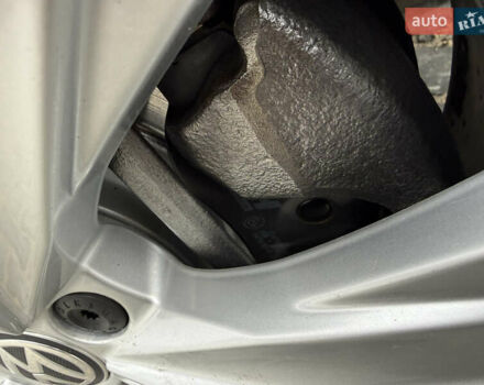 Серый Фольксваген Тигуан, объемом двигателя 2 л и пробегом 87 тыс. км за 23900 $, фото 33 на Automoto.ua