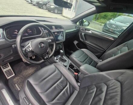 Серый Фольксваген Тигуан, объемом двигателя 2 л и пробегом 214 тыс. км за 21800 $, фото 9 на Automoto.ua