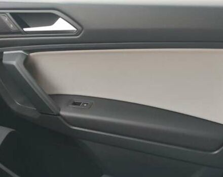 Сірий Фольксваген Тігуан, об'ємом двигуна 1.98 л та пробігом 179 тис. км за 17300 $, фото 20 на Automoto.ua