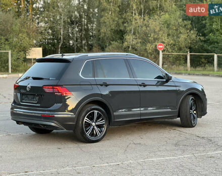 Сірий Фольксваген Тігуан, об'ємом двигуна 1.98 л та пробігом 123 тис. км за 29700 $, фото 4 на Automoto.ua