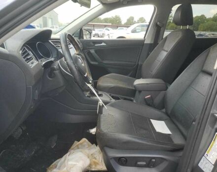 Сірий Фольксваген Тігуан, об'ємом двигуна 2 л та пробігом 64 тис. км за 5000 $, фото 8 на Automoto.ua