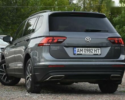 Сірий Фольксваген Тігуан, об'ємом двигуна 2 л та пробігом 63 тис. км за 19950 $, фото 10 на Automoto.ua