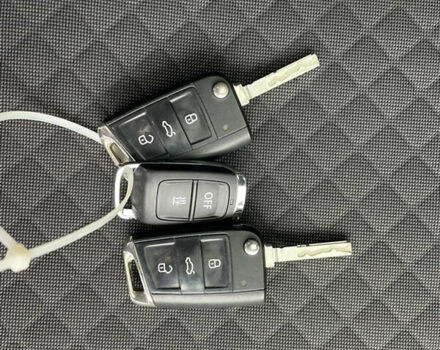 Серый Фольксваген Тигуан, объемом двигателя 1.97 л и пробегом 195 тыс. км за 28000 $, фото 32 на Automoto.ua