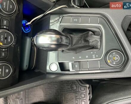 Серый Фольксваген Тигуан, объемом двигателя 1.98 л и пробегом 93 тыс. км за 19500 $, фото 5 на Automoto.ua