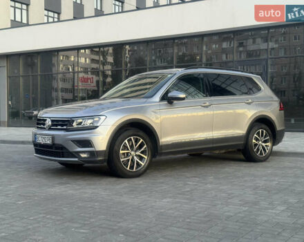 Серый Фольксваген Тигуан, объемом двигателя 1.98 л и пробегом 72 тыс. км за 23900 $, фото 26 на Automoto.ua