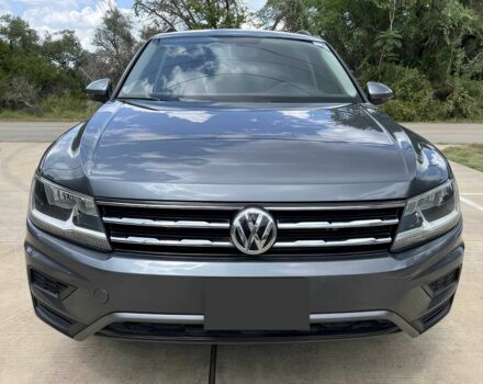 Серый Фольксваген Тигуан, объемом двигателя 2 л и пробегом 38 тыс. км за 10400 $, фото 1 на Automoto.ua