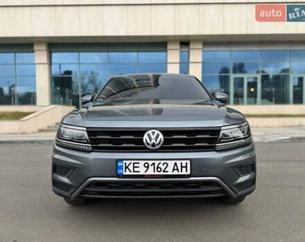 Сірий Фольксваген Тігуан, об'ємом двигуна 1.98 л та пробігом 112 тис. км за 22000 $, фото 5 на Automoto.ua