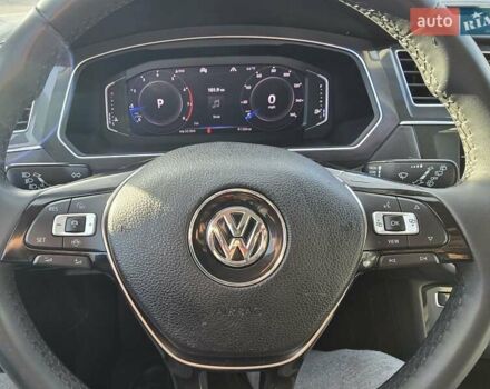 Сірий Фольксваген Тігуан, об'ємом двигуна 1.97 л та пробігом 147 тис. км за 21950 $, фото 12 на Automoto.ua