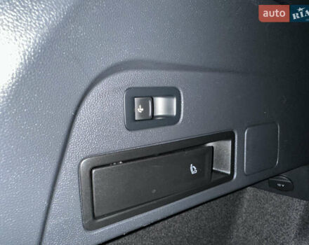 Серый Фольксваген Тигуан, объемом двигателя 1.97 л и пробегом 230 тыс. км за 27100 $, фото 41 на Automoto.ua