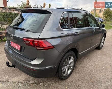 Сірий Фольксваген Тігуан, об'ємом двигуна 1.98 л та пробігом 164 тис. км за 25500 $, фото 5 на Automoto.ua