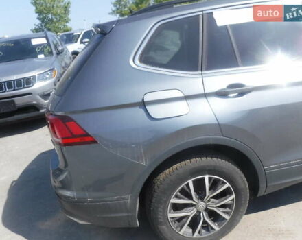 Серый Фольксваген Тигуан, объемом двигателя 2.01 л и пробегом 114 тыс. км за 11600 $, фото 6 на Automoto.ua