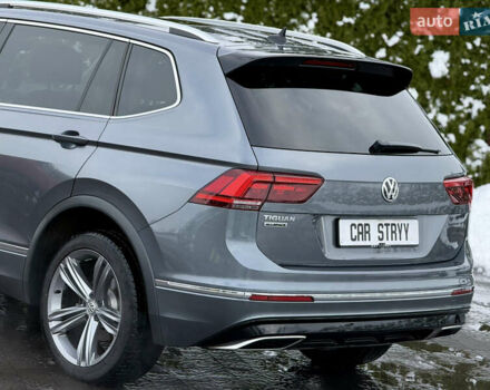 Серый Фольксваген Тигуан, объемом двигателя 2 л и пробегом 241 тыс. км за 26999 $, фото 35 на Automoto.ua