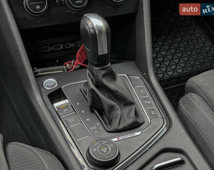 Сірий Фольксваген Тігуан, об'ємом двигуна 1.98 л та пробігом 230 тис. км за 27700 $, фото 114 на Automoto.ua