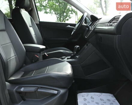 Серый Фольксваген Тигуан, объемом двигателя 1.98 л и пробегом 63 тыс. км за 19250 $, фото 32 на Automoto.ua