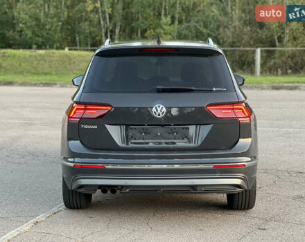 Сірий Фольксваген Тігуан, об'ємом двигуна 1.98 л та пробігом 123 тис. км за 29700 $, фото 5 на Automoto.ua