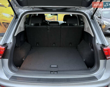 Сірий Фольксваген Тігуан, об'ємом двигуна 2 л та пробігом 62 тис. км за 21500 $, фото 40 на Automoto.ua