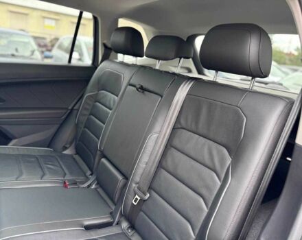 Серый Фольксваген Тигуан, объемом двигателя 2 л и пробегом 100 тыс. км за 24999 $, фото 16 на Automoto.ua