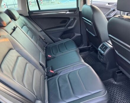 Серый Фольксваген Тигуан, объемом двигателя 2 л и пробегом 74 тыс. км за 17900 $, фото 5 на Automoto.ua