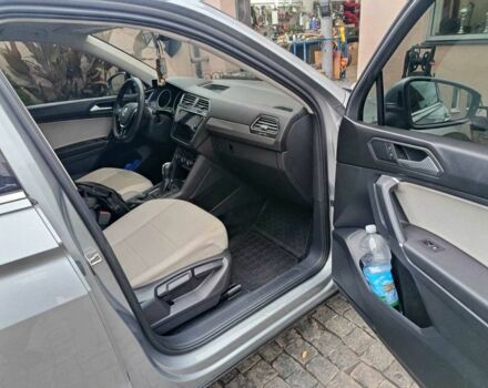 Серый Фольксваген Тигуан, объемом двигателя 2 л и пробегом 109 тыс. км за 21000 $, фото 11 на Automoto.ua