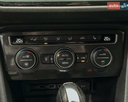 Сірий Фольксваген Тігуан, об'ємом двигуна 1.98 л та пробігом 230 тис. км за 27700 $, фото 81 на Automoto.ua