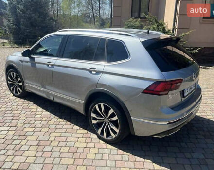 Сірий Фольксваген Тігуан, об'ємом двигуна 1.98 л та пробігом 110 тис. км за 23200 $, фото 9 на Automoto.ua