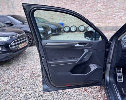 Серый Фольксваген Тигуан, объемом двигателя 2 л и пробегом 100 тыс. км за 24999 $, фото 12 на Automoto.ua