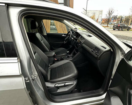 Сірий Фольксваген Тігуан, об'ємом двигуна 2 л та пробігом 195 тис. км за 16200 $, фото 10 на Automoto.ua