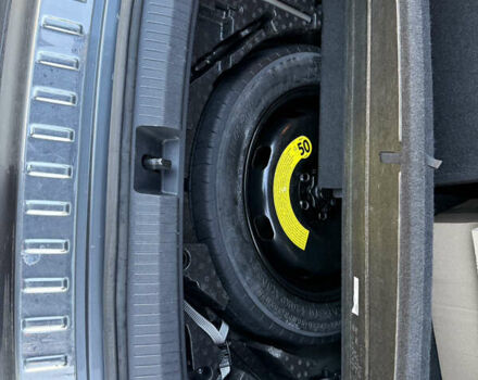 Серый Фольксваген Тигуан, объемом двигателя 2 л и пробегом 121 тыс. км за 16300 $, фото 24 на Automoto.ua